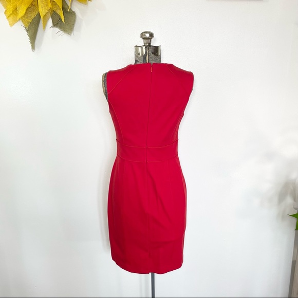 6, 8p Banana Republic sleeveless bodycon fitted red dress - Picture 3 of 5